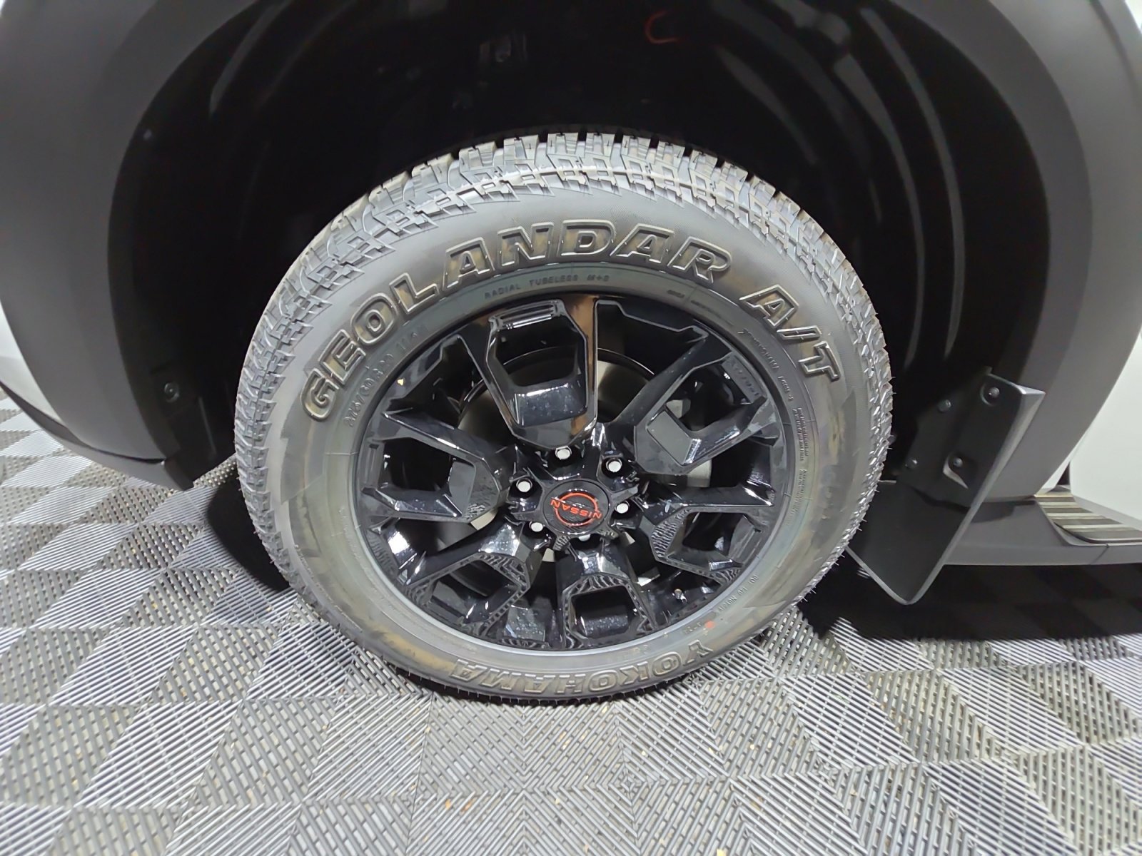 New 2025 Nissan Armada PRO-4X AWD/4WD image 25