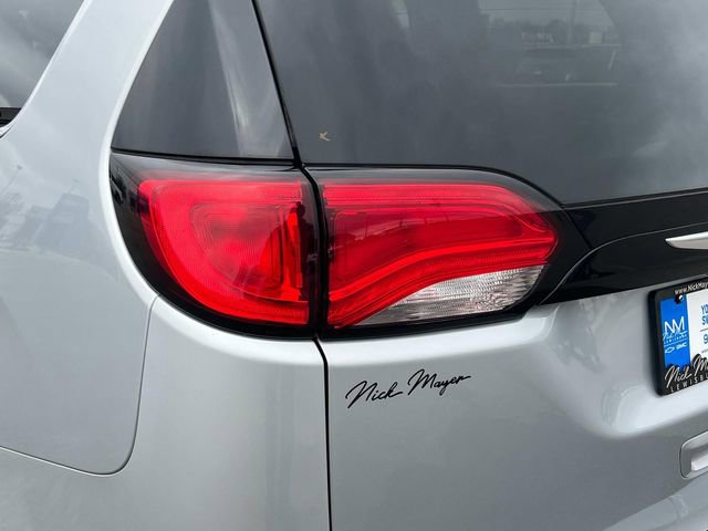 Used 2023 Chrysler Voyager LX FWD image 15
