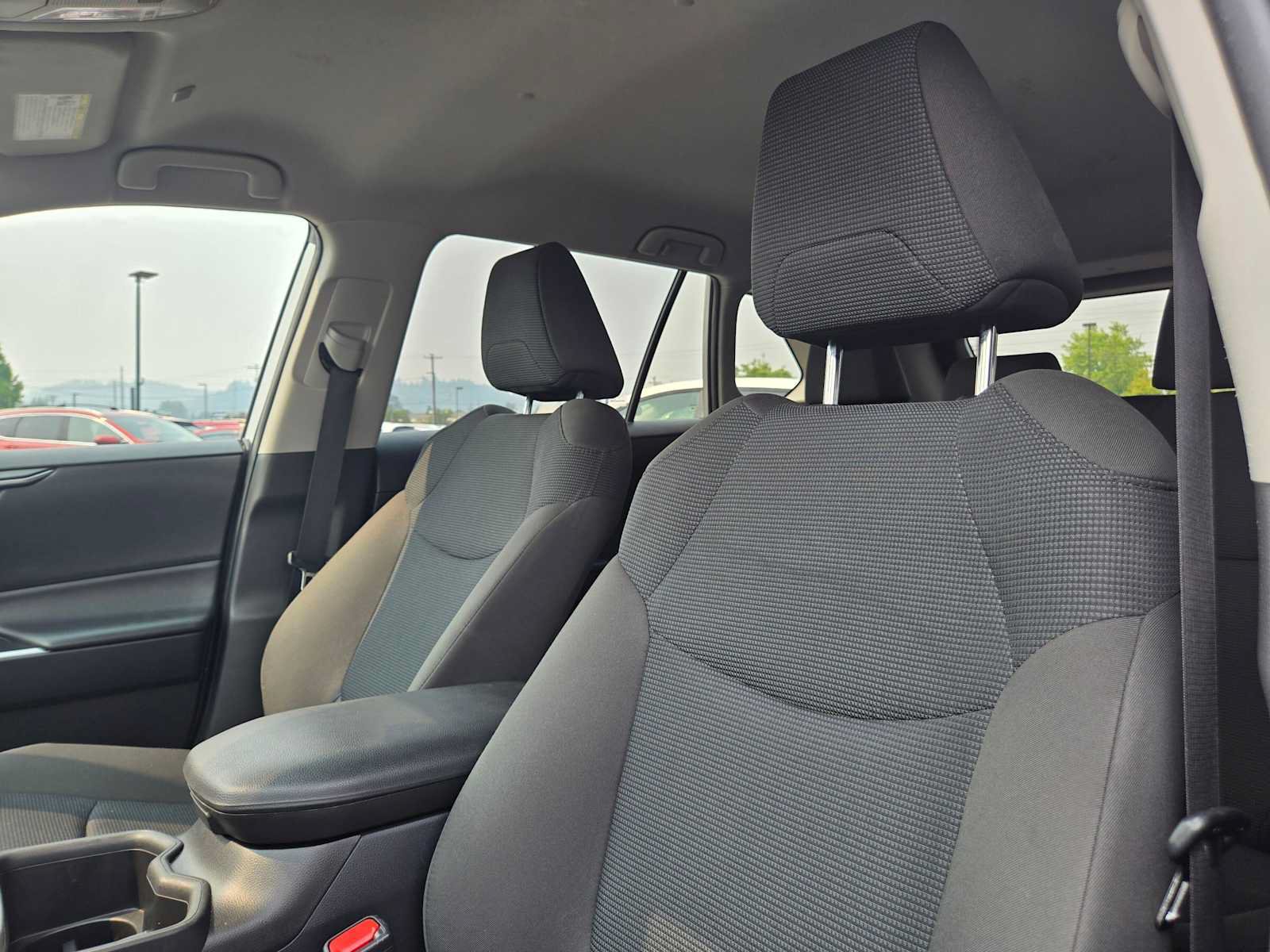 Certified 2025 Toyota RAV4 LE AWD/4WD image 23