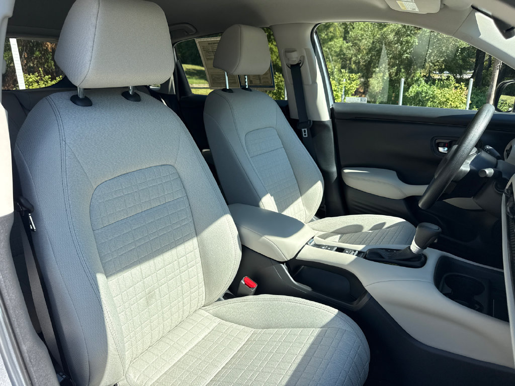 Certified 2027 Honda HR-V LX image 35