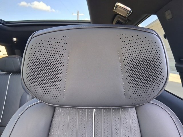 New 2026 Cadillac Vistiq Luxury w/ LPO, Floor Liner Package image 21