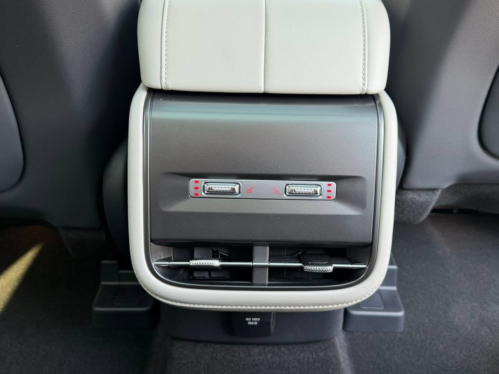 New 2026 Lincoln Nautilus Reserve AWD/4WD image 8