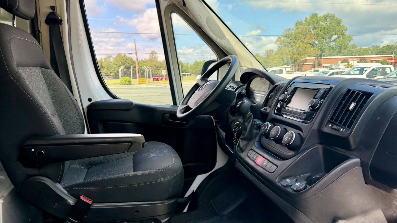 Used 2021 RAM ProMaster 2500 w/ Interior LED Lighting Group FWD image 18