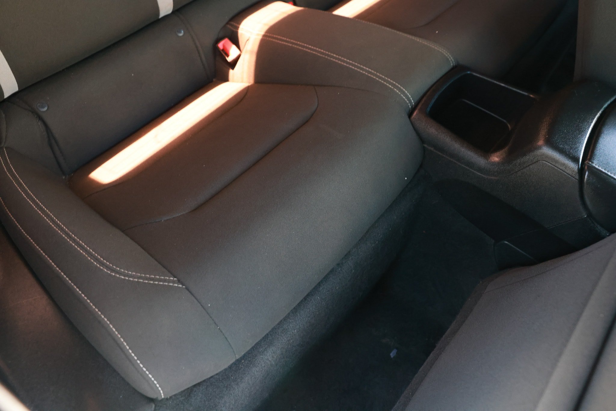Used 2019 Chevrolet Camaro LT RWD image 16