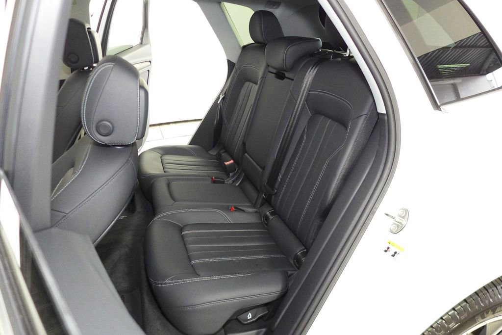 Used 2022 Audi Q5 2.0T Premium w/ Convenience Package image 21