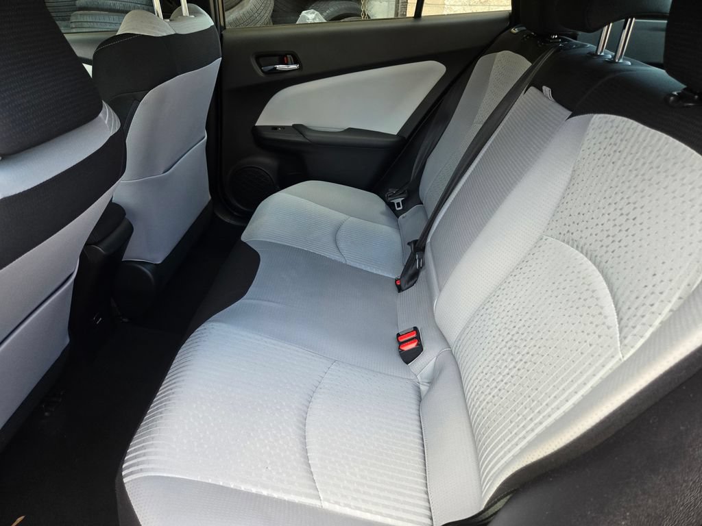 Used 2017 Toyota Prius Two w/ Carpet Mat Package FWD image 13