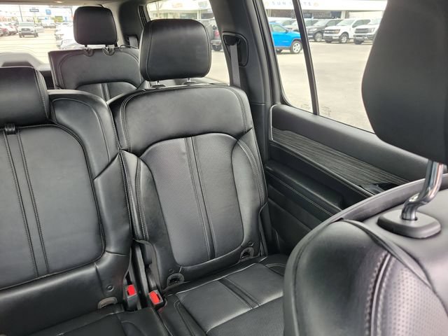 Used 2024 Jeep Wagoneer Series II w/ Flexible Seating Group RWD image 18