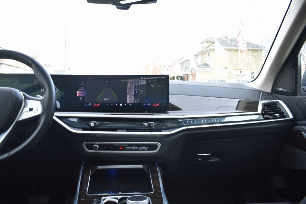 Used 2025 BMW X7 xDrive40i image 32
