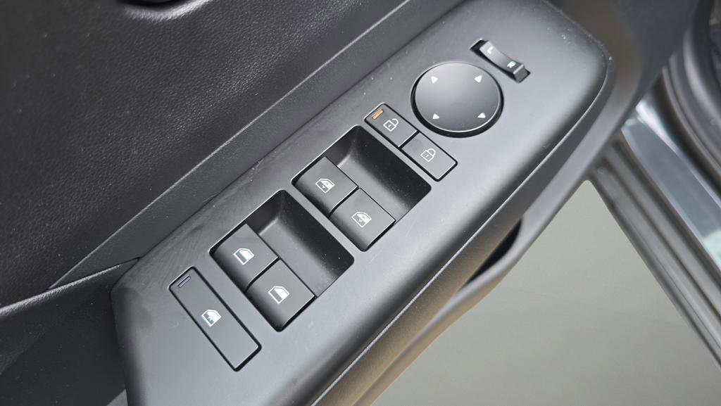 Certified 2024 Hyundai Kona SEL w/ Convenience Package image 22