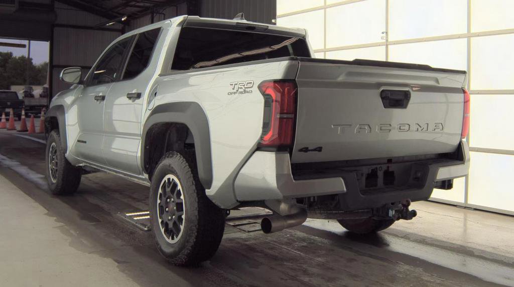 Used 2024 Toyota Tacoma TRD Off-Road AWD/4WD image 4