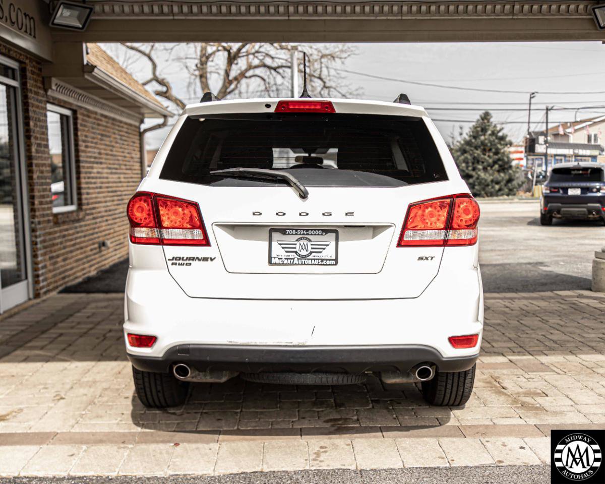 Used 2015 Dodge Journey SXT w/ Flexible Seating Group image 28