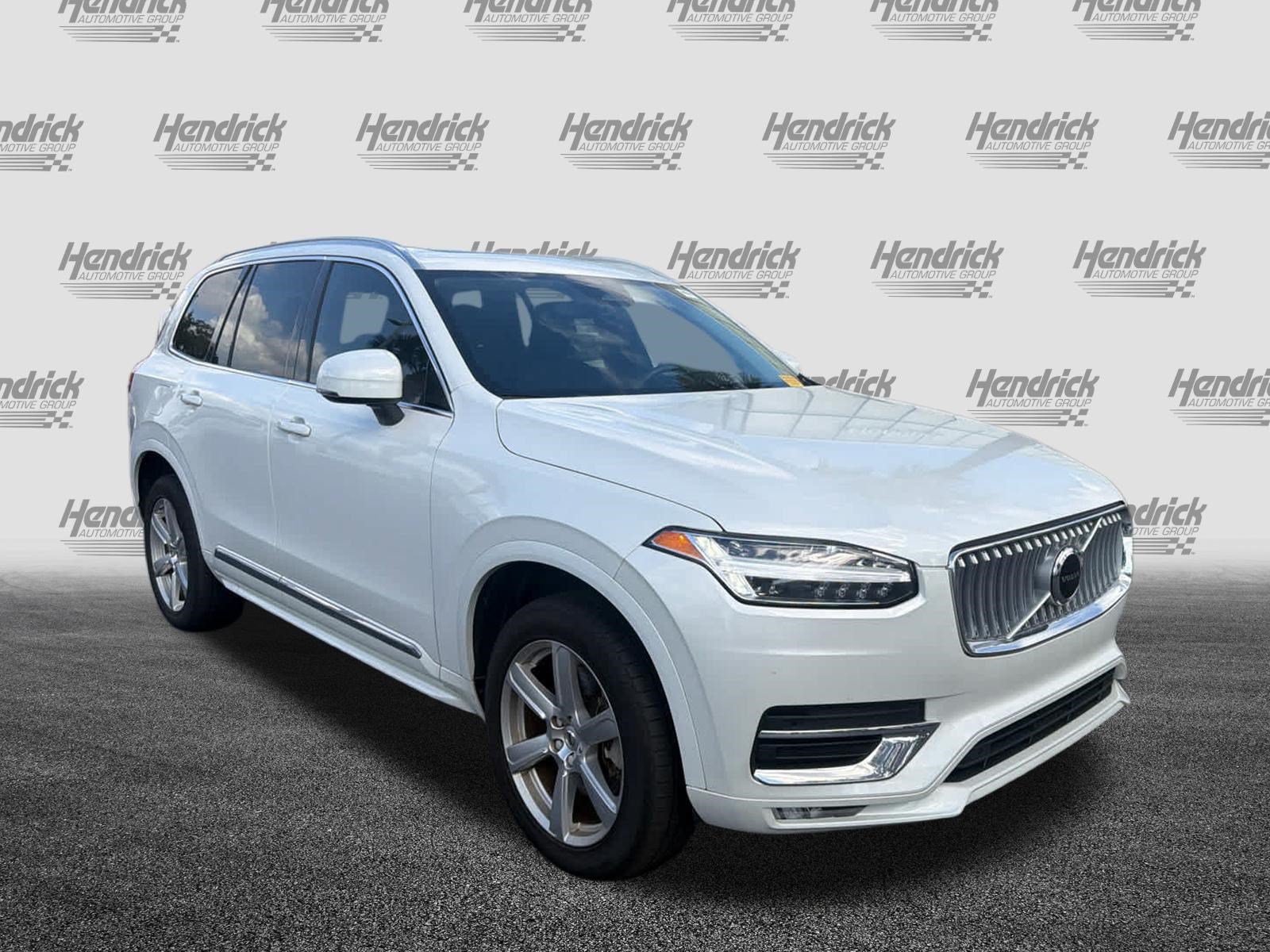 Used 2024 Volvo XC90 B5 Core AWD/4WD image 3