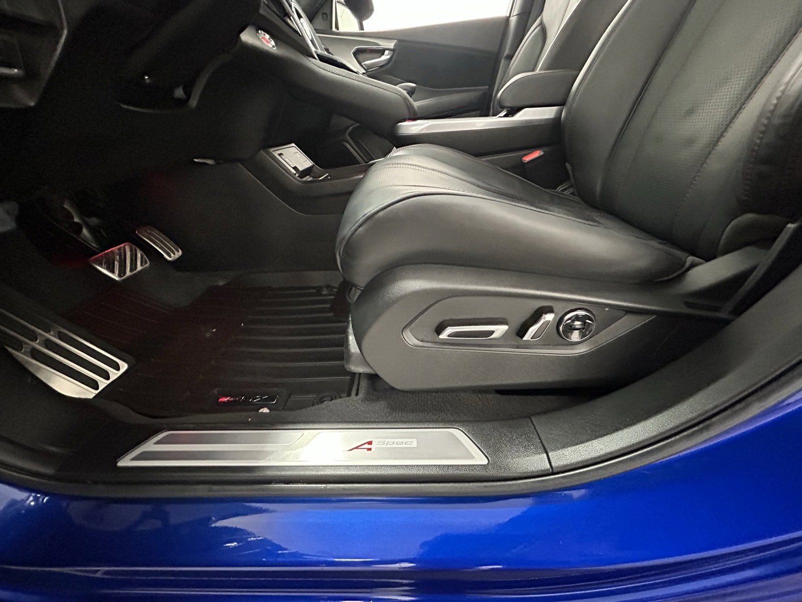 Used 2025 Acura RDX AWD w/ A-Spec & Advance Pkg image 33