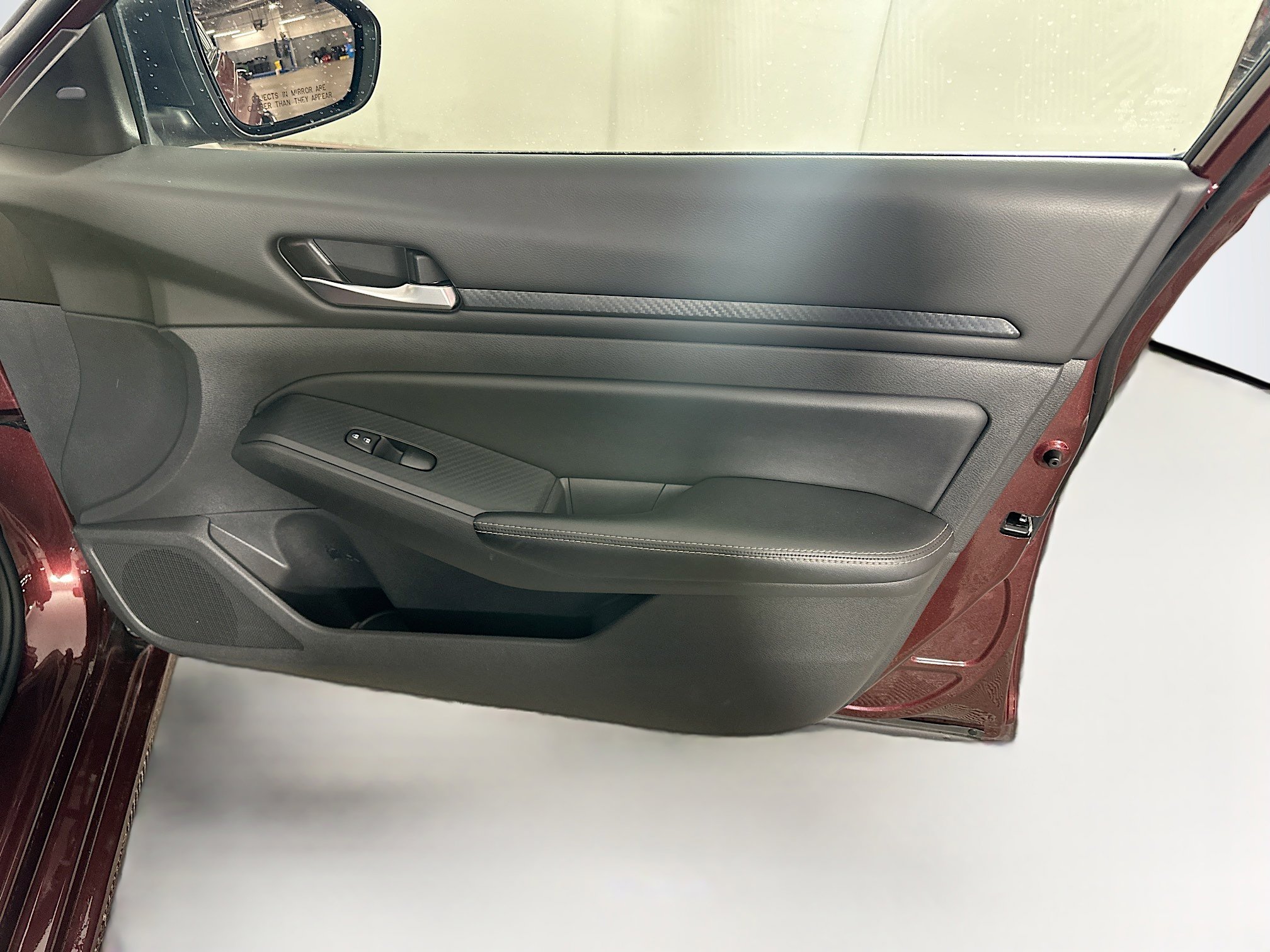 Used 2024 Nissan Altima 2.5 SV image 29