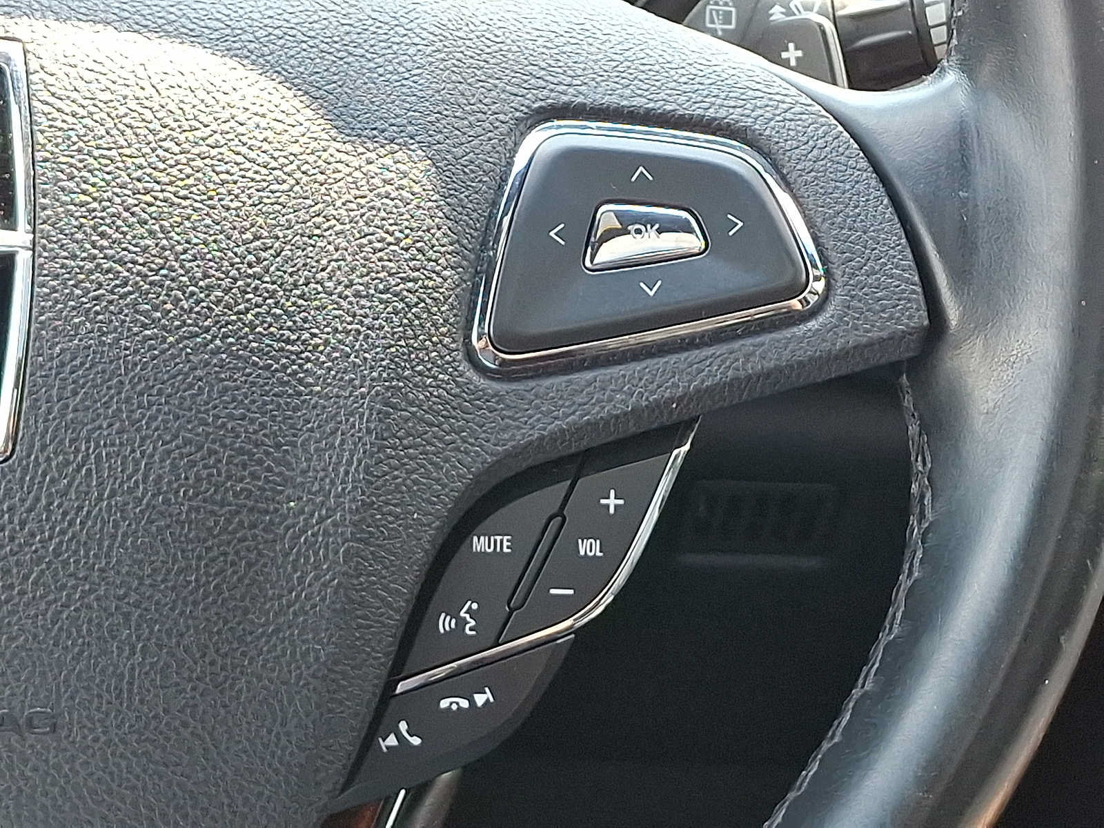Used 2016 Lincoln MKX Select AWD/4WD image 23