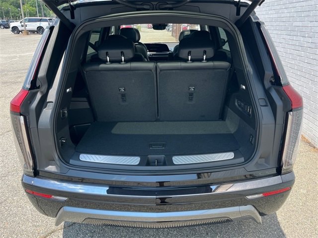 New 2026 Cadillac Vistiq Sport image 4