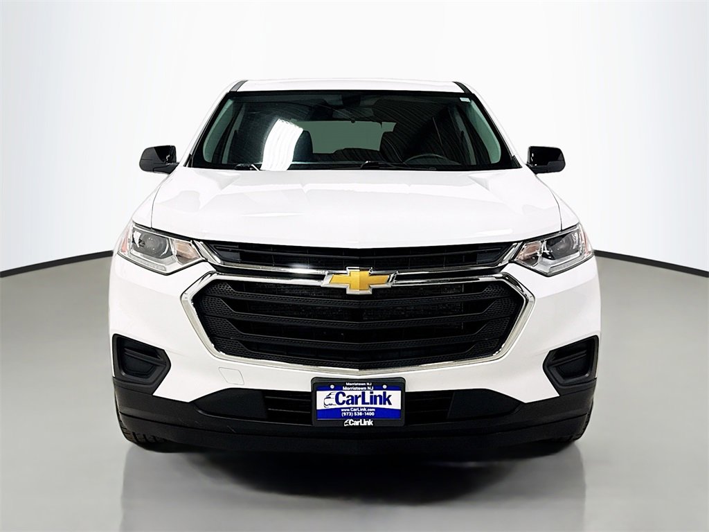 Used 2021 Chevrolet Traverse LS image 2