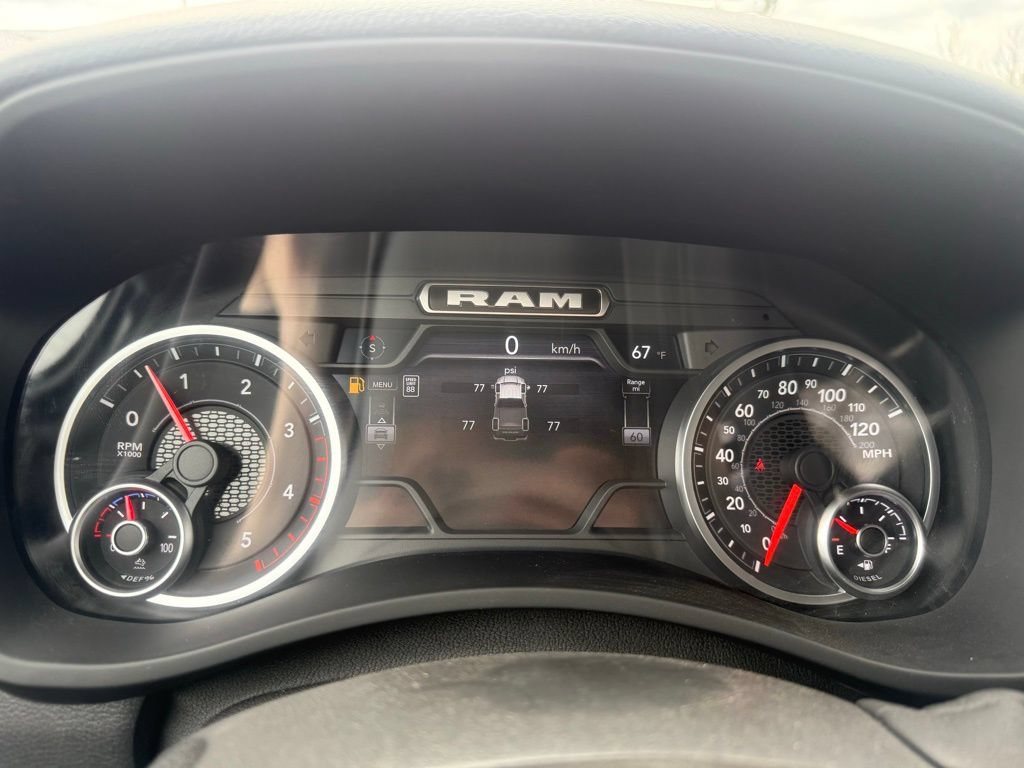 New 2025 RAM 2500 Tradesman w/ Safety Group AWD/4WD image 18