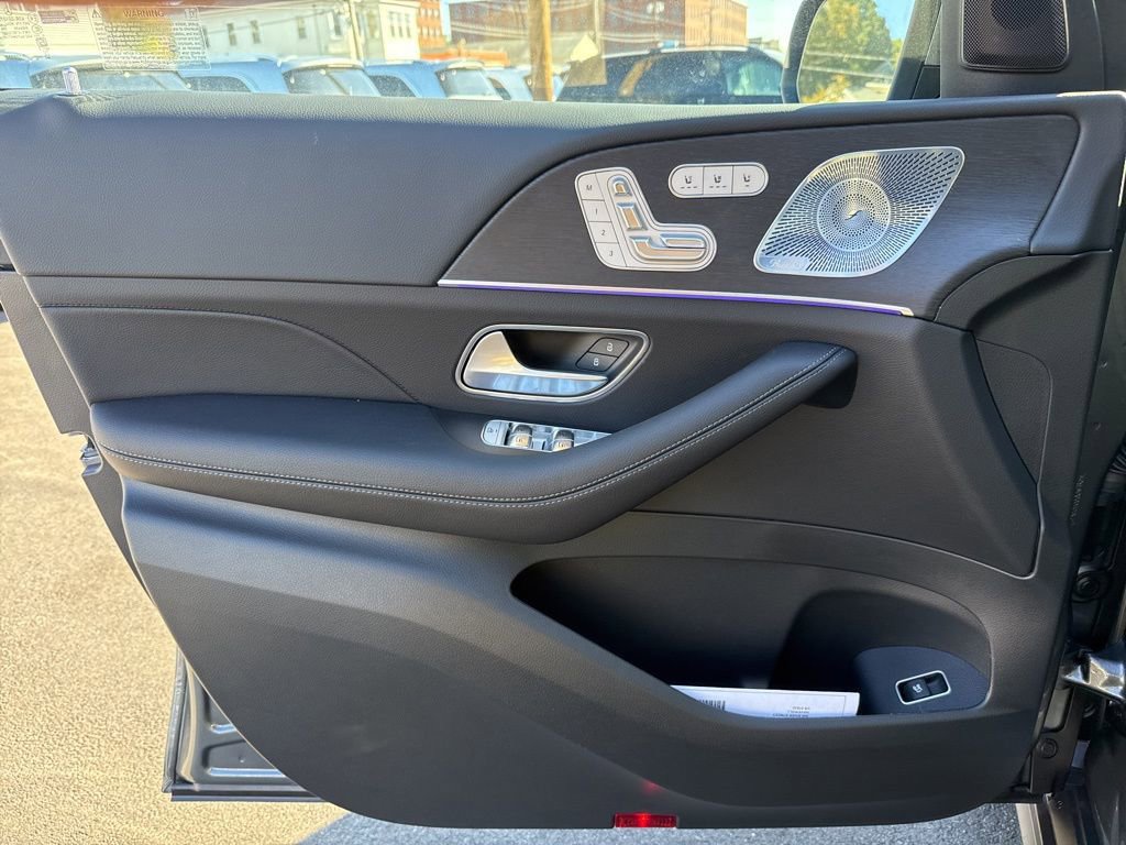 New 2026 Mercedes-Benz GLS 450 4MATIC image 15