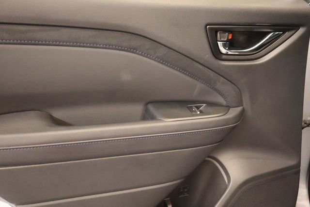 Certified 2025 Subaru Forester Limited image 29