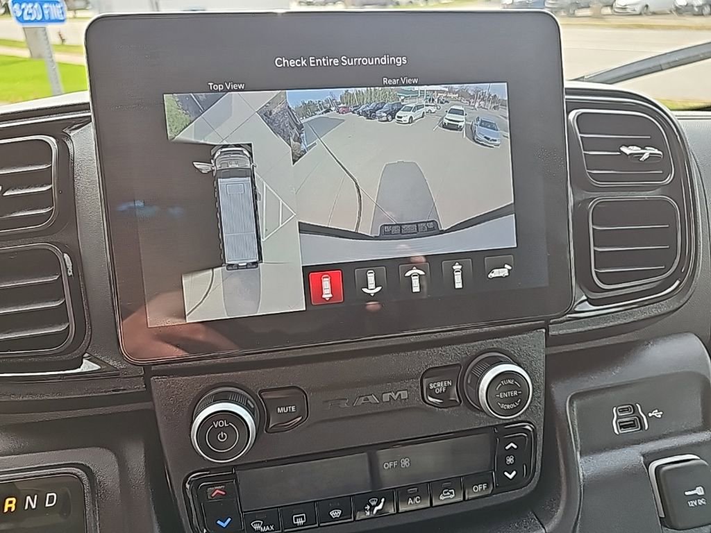 Used 2024 RAM ProMaster 3500 w/ Delivery Van Package image 25