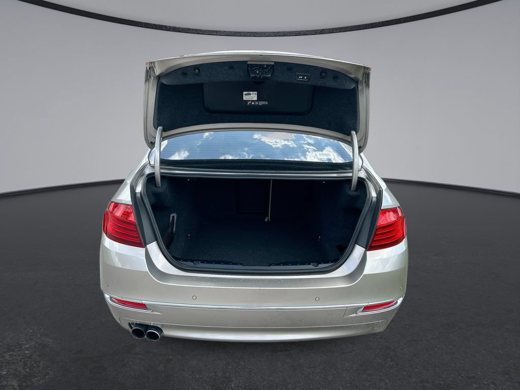 Used 2016 BMW 528i Sedan RWD image 31