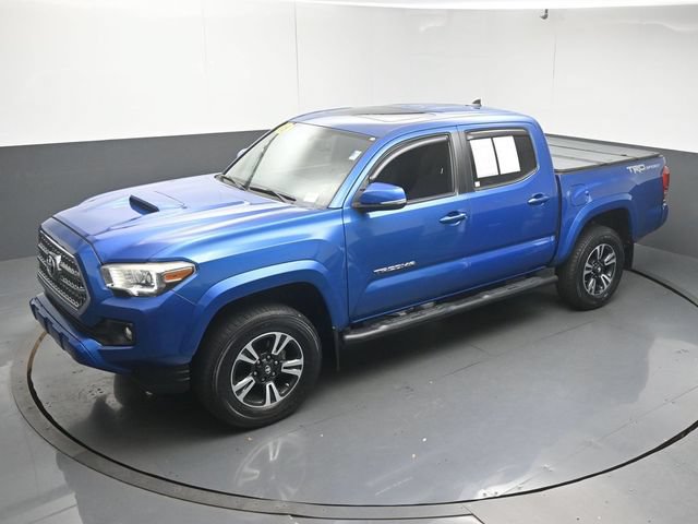 Used 2016 Toyota Tacoma TRD Sport w/ Premium & Technology Package RWD image 43