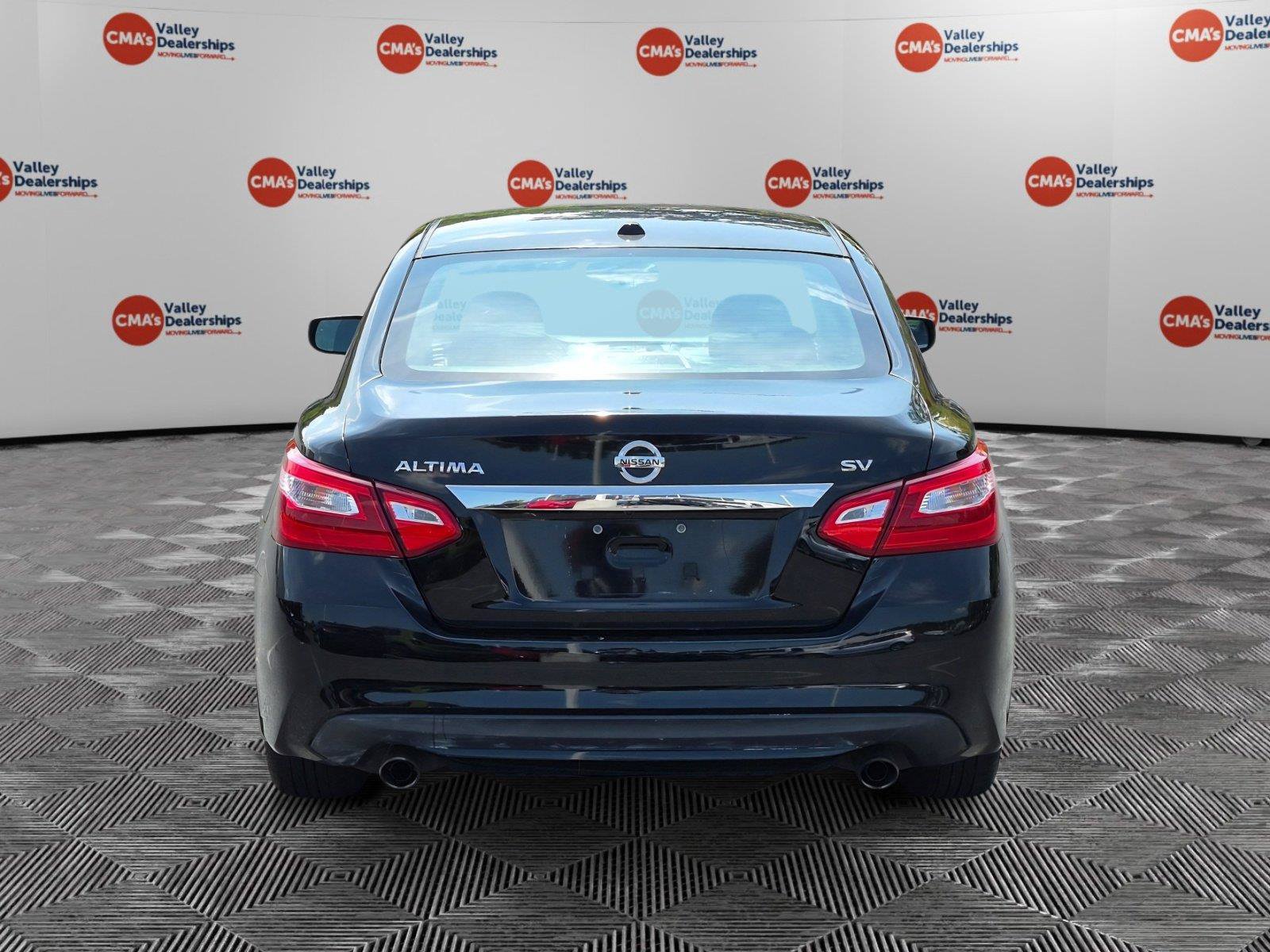 Used 2016 Nissan Altima 2.5 SV FWD image 4