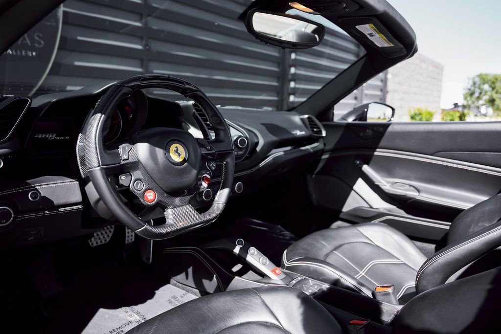 Used 2018 Ferrari 488 Spider image 2
