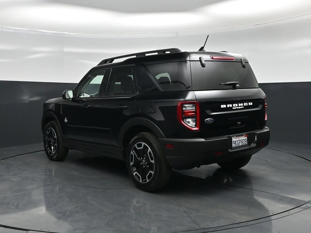 Certified 2023 Ford Bronco Sport Outer Banks w/ Tech Package AWD/4WD image 6