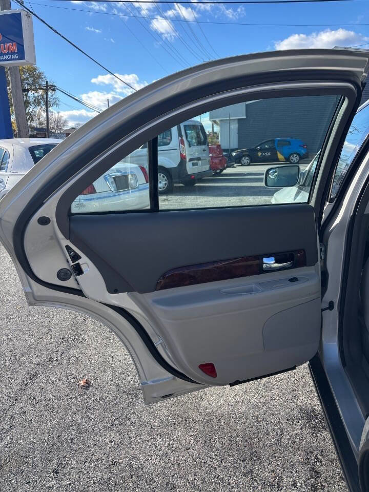 Used 2000 Lincoln LS image 10