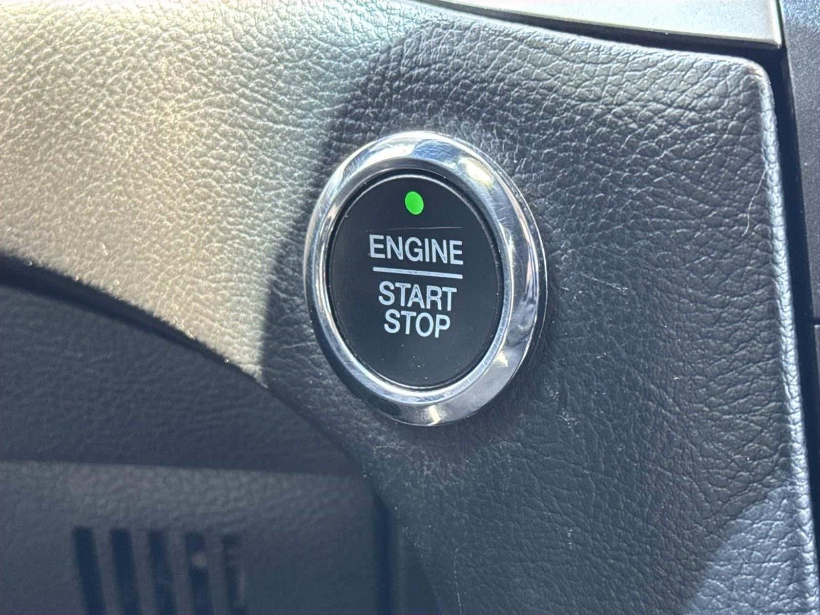 Used 2017 Ford Edge SEL w/ Equipment Group 201A image 19