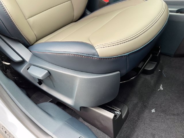 Used 2026 Ford Maverick Lariat AWD/4WD image 35