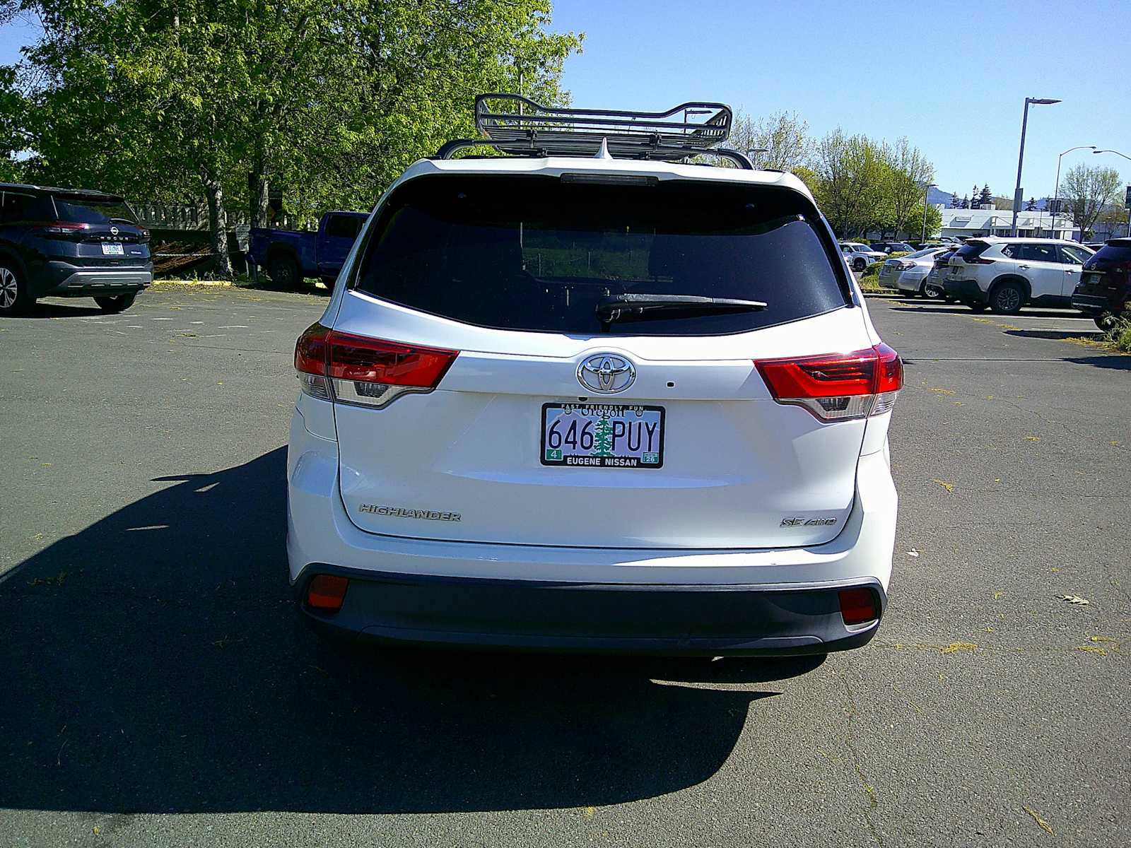 Used 2018 Toyota Highlander SE AWD/4WD image 4