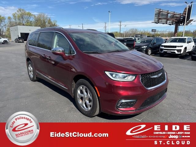 Used 2021 Chrysler Pacifica Limited w/ Premium & Safety Sphere Group AWD/4WD image 1
