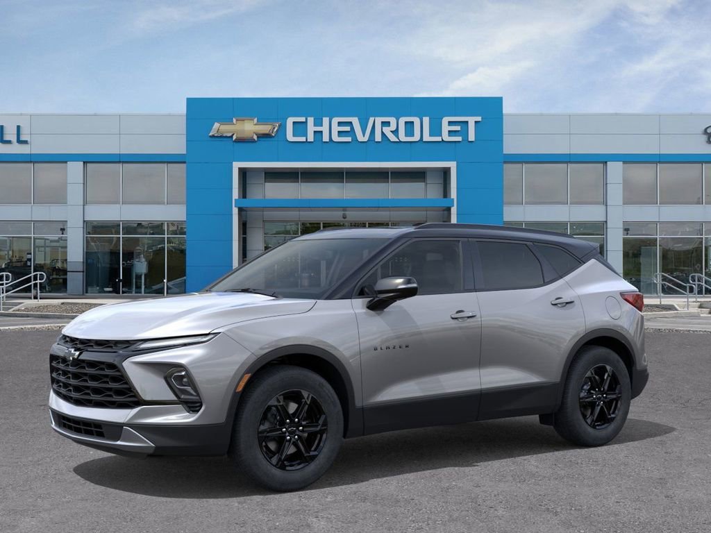 New 2026 Chevrolet Blazer LT w/ Sound & Technology Package AWD/4WD image 2