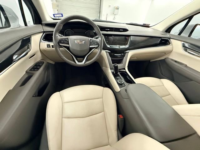 Used 2022 Cadillac XT6 Premium Luxury FWD image 13