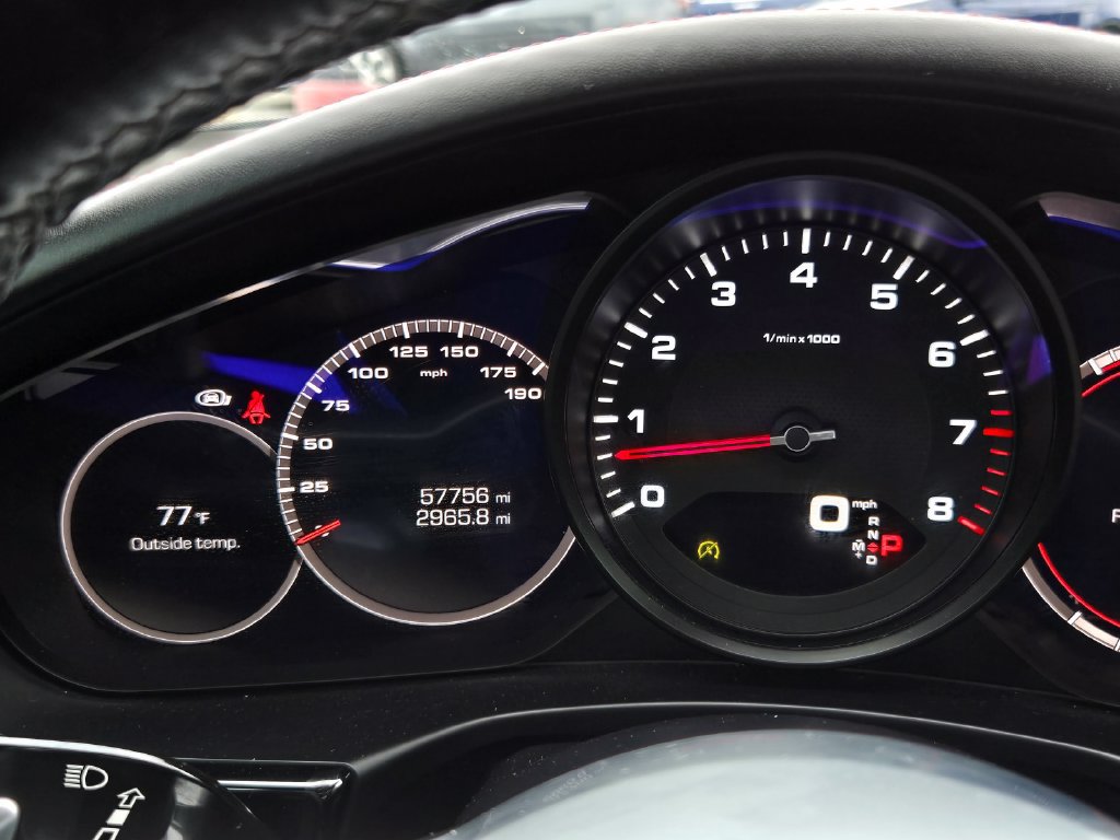 Used 2020 Porsche Panamera 4 AWD/4WD image 36