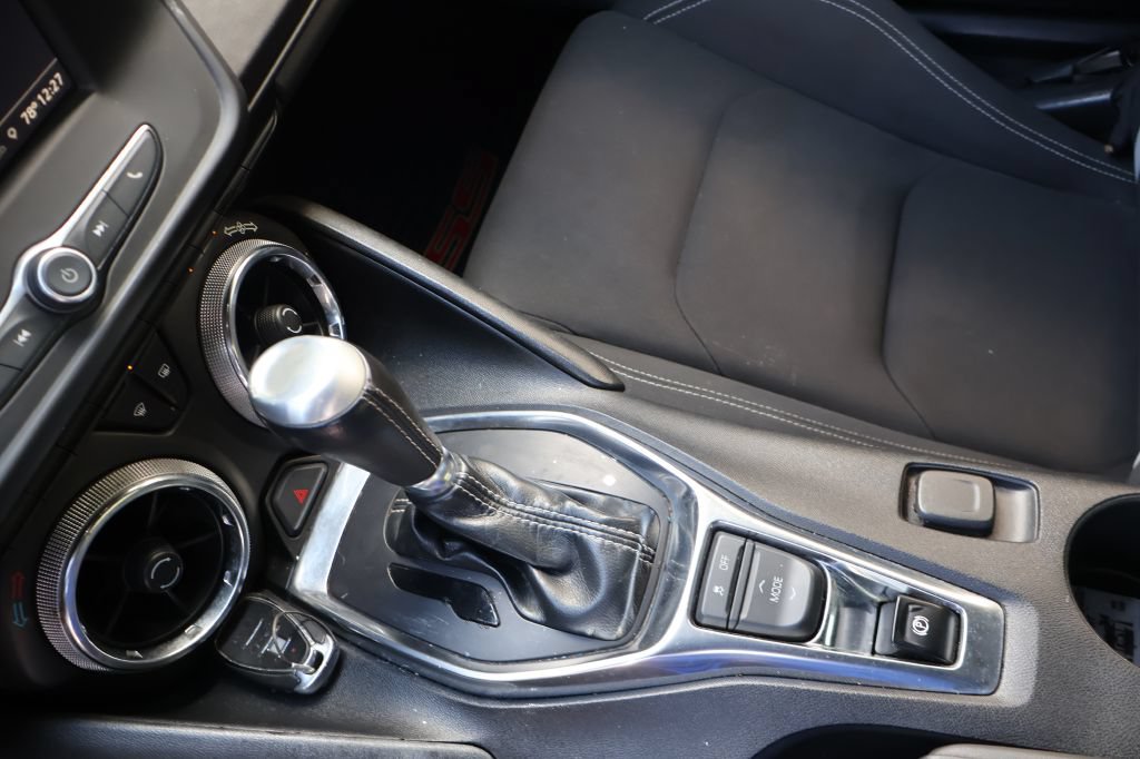 Used 2019 Chevrolet Camaro LT RWD image 29