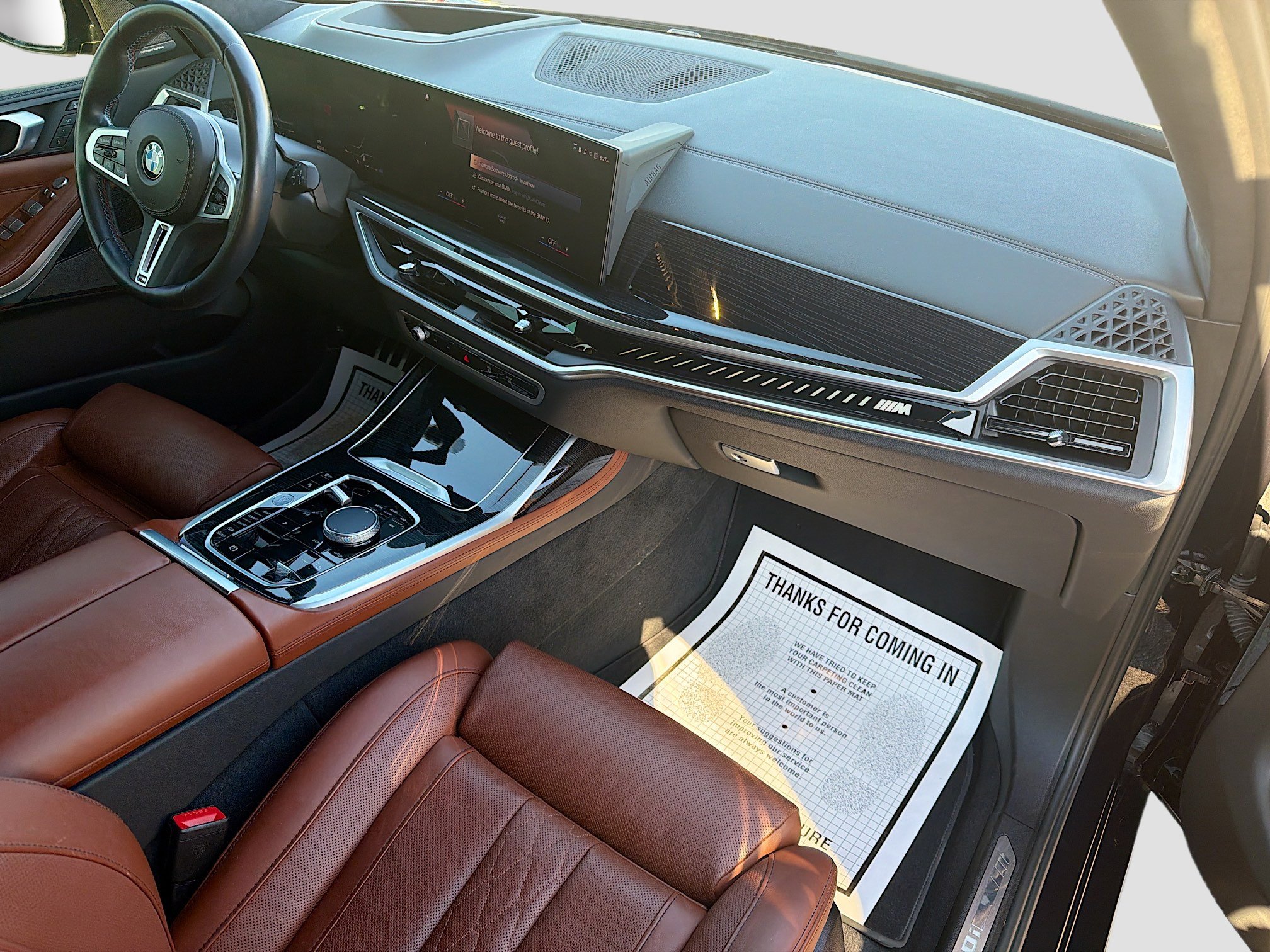 Used 2023 BMW X7 M60i w/ Climate Comfort Package image 13