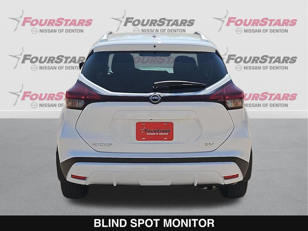 Used 2022 Nissan Kicks SV FWD image 5