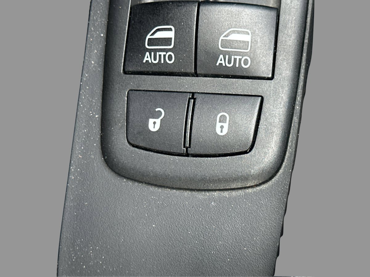 Used 2019 Dodge Challenger SXT RWD image 26