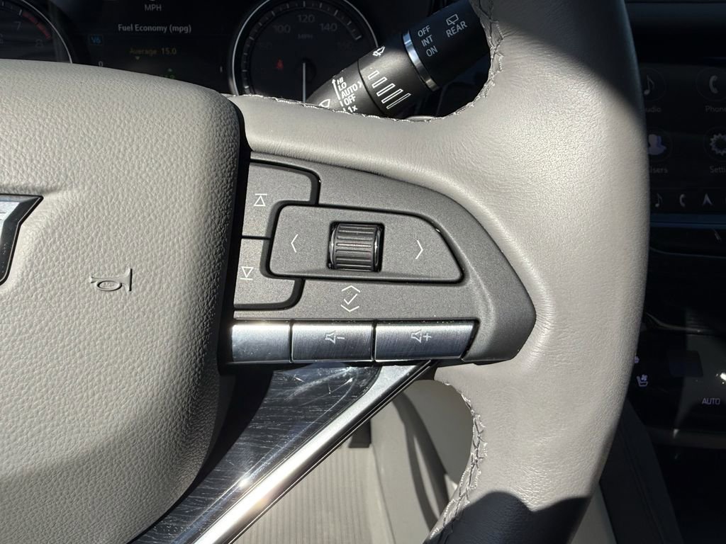 Used 2024 Cadillac XT6 Premium Luxury w/ Technology Package image 15