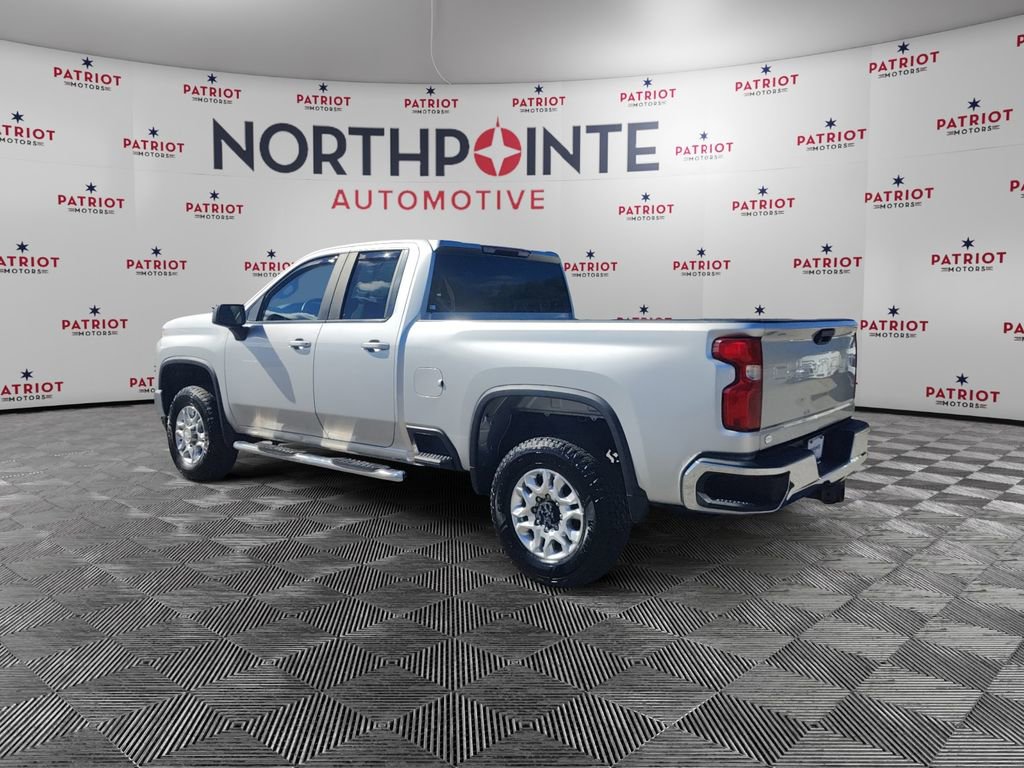 Used 2020 Chevrolet Silverado 2500 LT AWD/4WD image 4