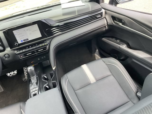 Used 2026 Toyota Camry SE FWD image 16