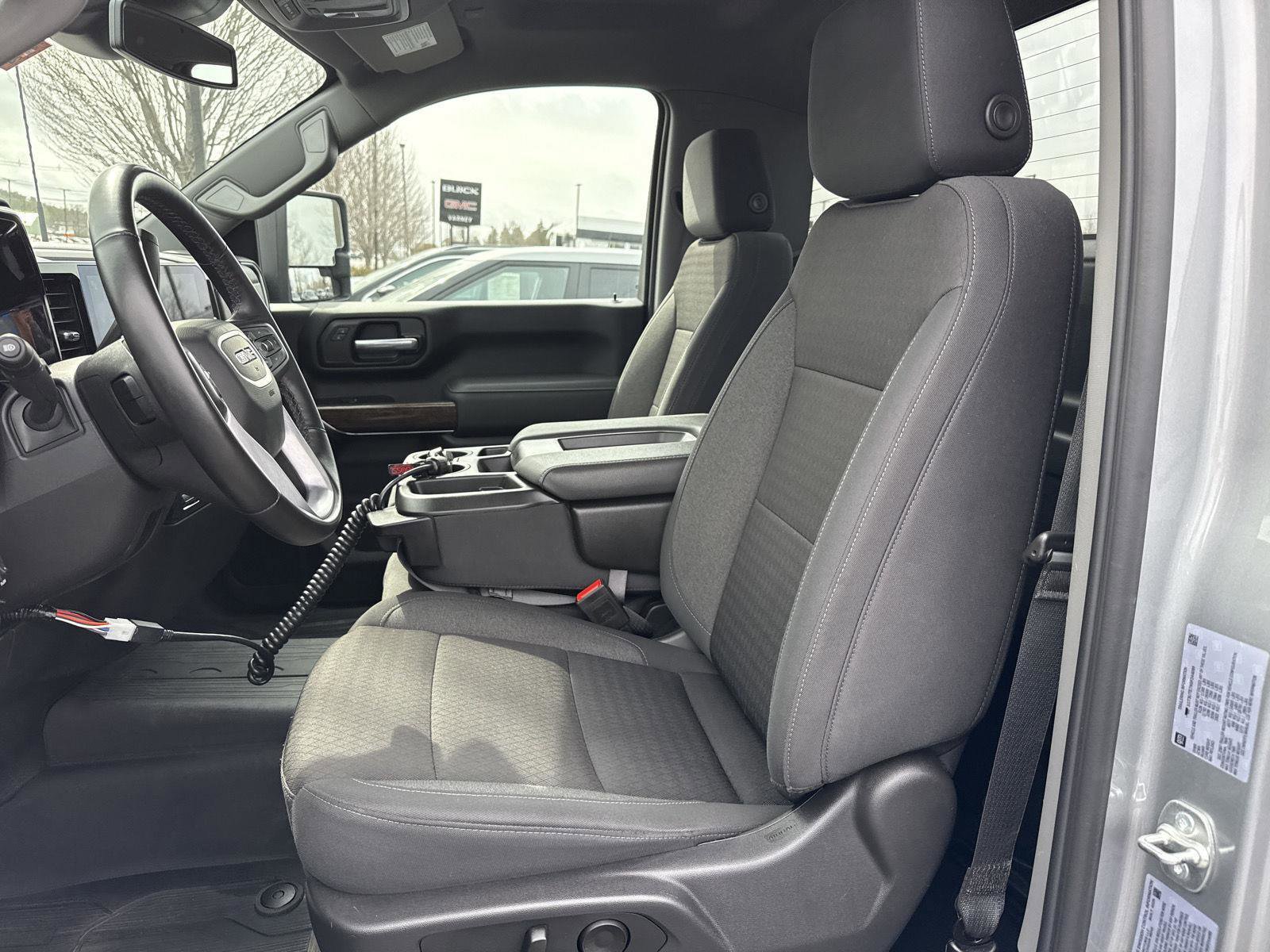 Used 2025 GMC Sierra 3500 SLE w/ SLE Convenience Package image 17