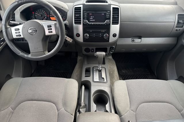 Used 2017 Nissan Frontier SV image 14