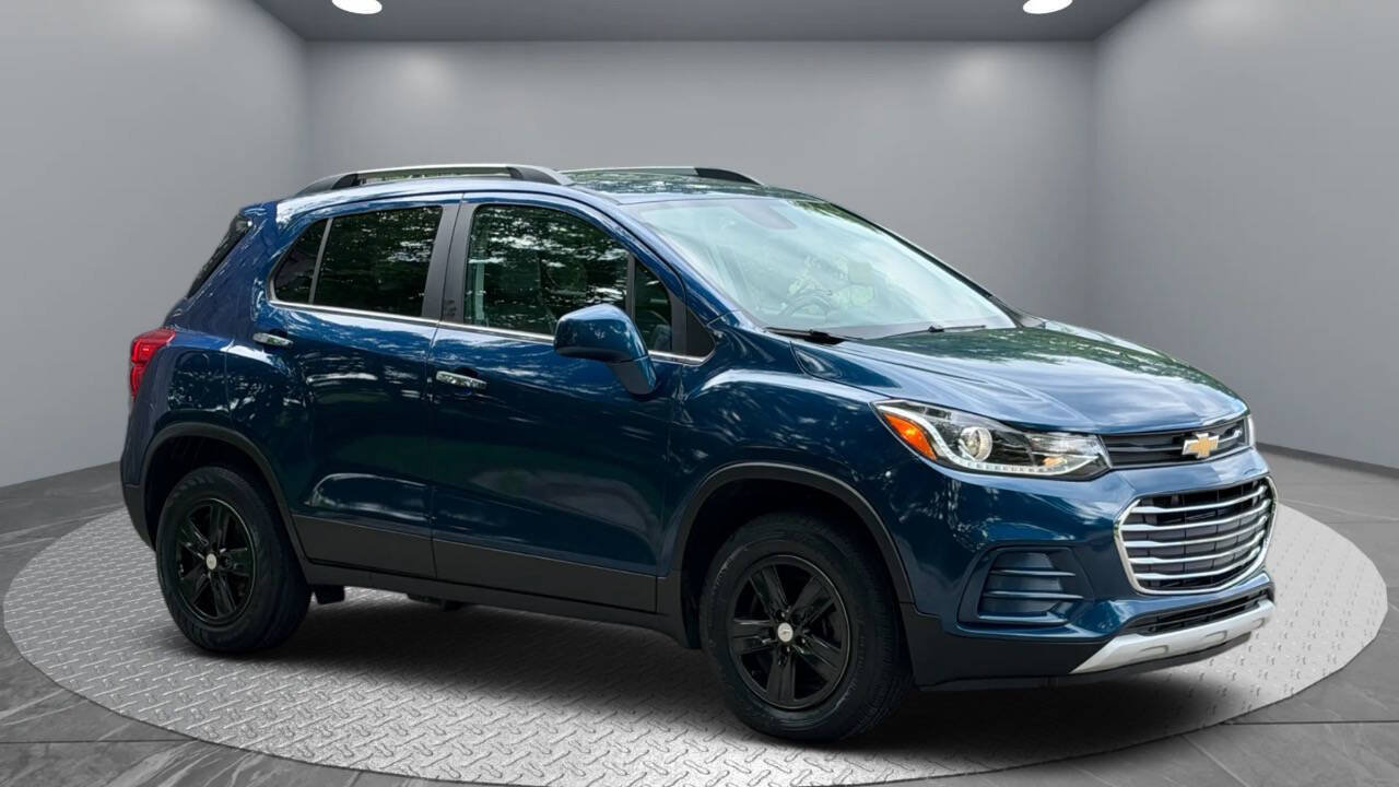 Used 2020 Chevrolet Trax LT w/ LT Convenience Package AWD/4WD image 4