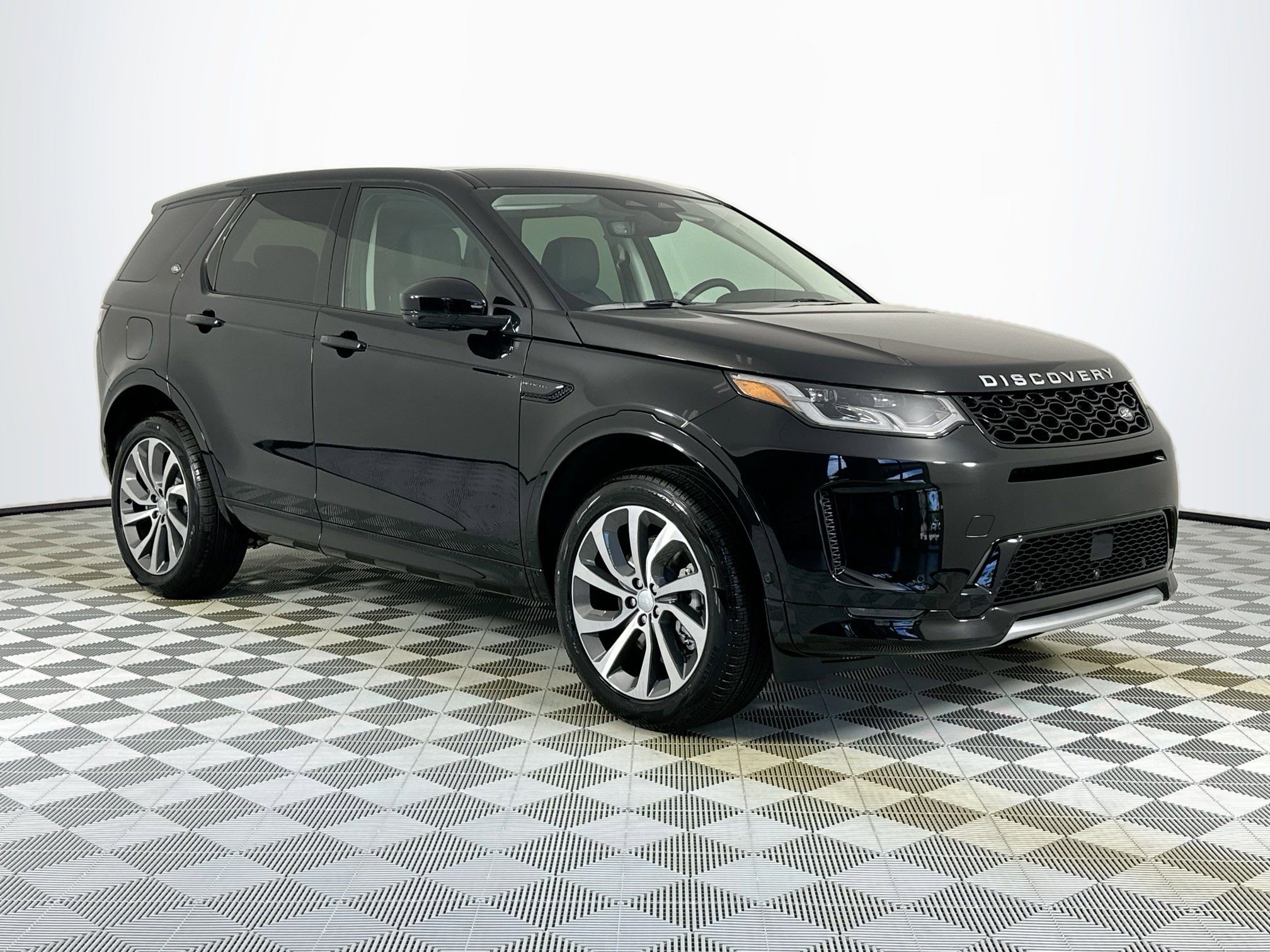 Certified 2025 Land Rover Discovery Sport S AWD/4WD image 3