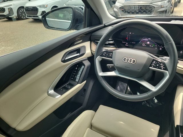Certified 2025 Audi Q5 Premium Plus w/ Premium Plus AWD/4WD image 13
